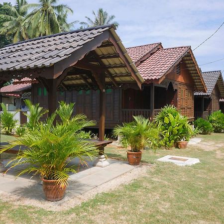 Kampung Tok Lembut Vacation Home Pantai Cenang  Exterior foto