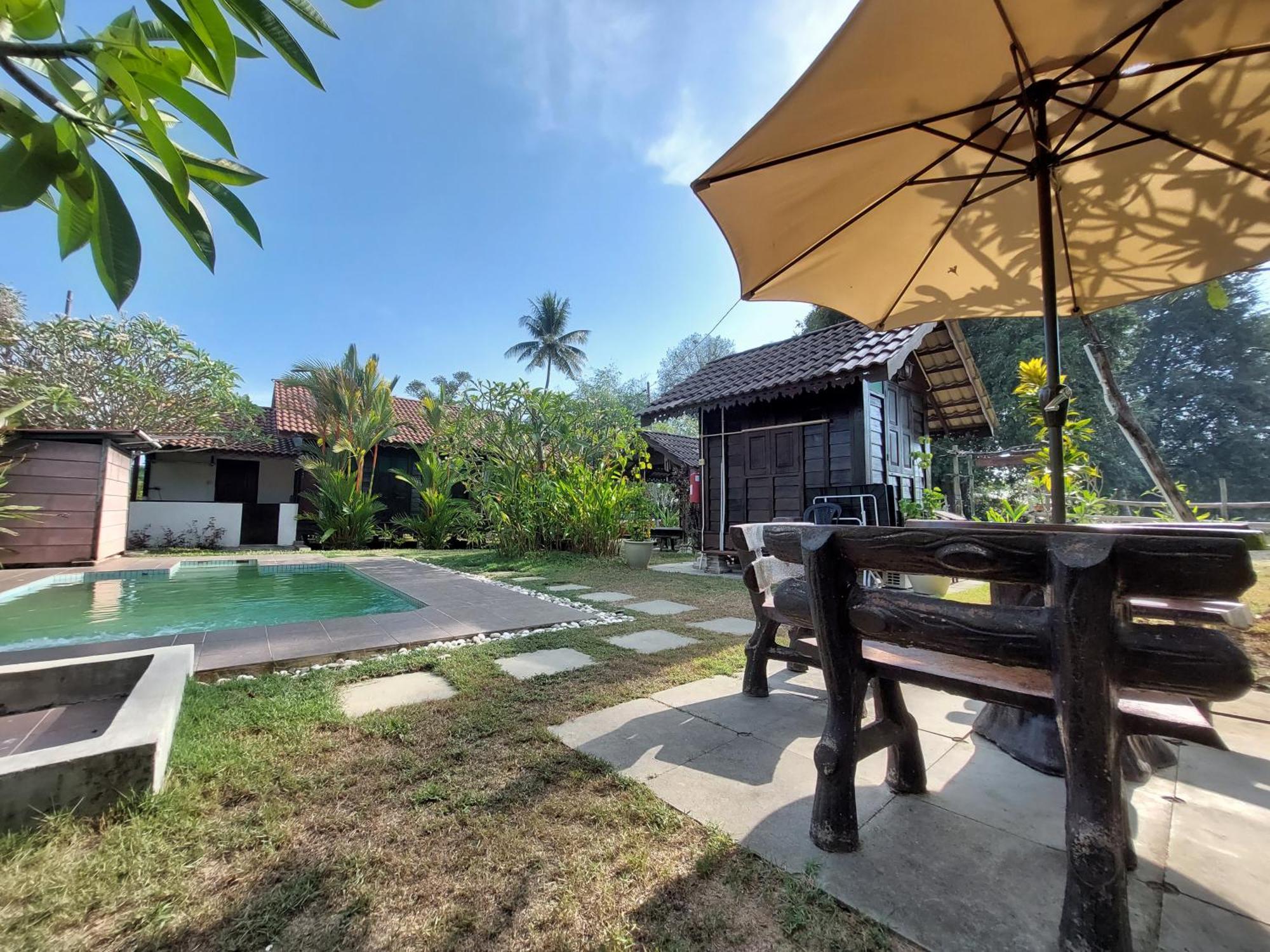 Kampung Tok Lembut Vacation Home Pantai Cenang  Exterior foto